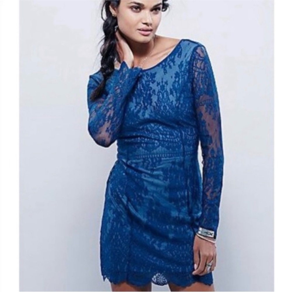 Free People Blue Lace Bodycon Mini Dress Long Sleeve Open Back Lined Size XS